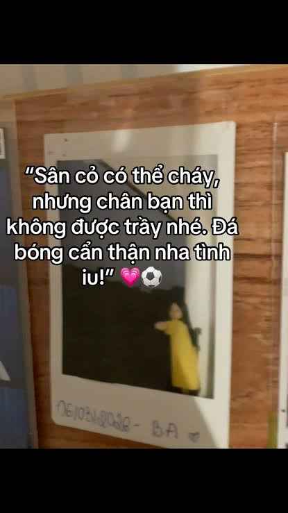 [Giải mã] Chúc Người Yêu Đi Đá Bóng Tốt