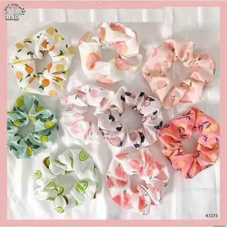 Vong cot toc scrunchies